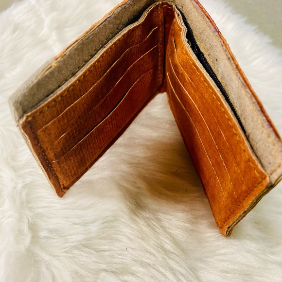 Wallets - Picture 5 of 6